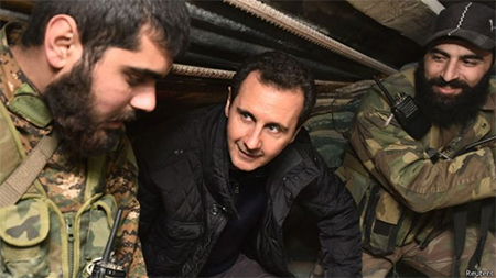 el presidente sirio junto a los soldados en zona de batalla El año más sangriento en Siria